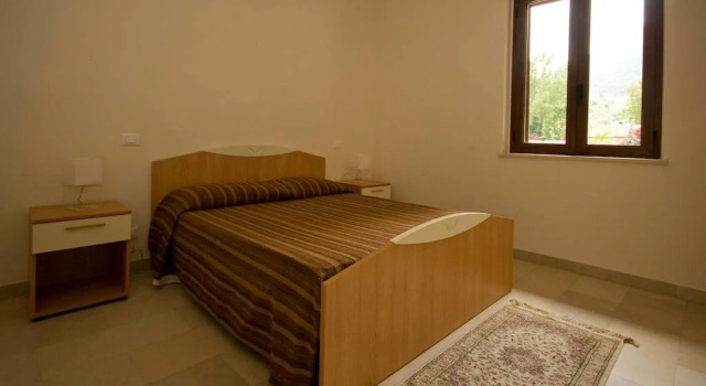 Depandance Piantamori, Buchen Sie Hotel Cerreto di Spoleto Umbrien