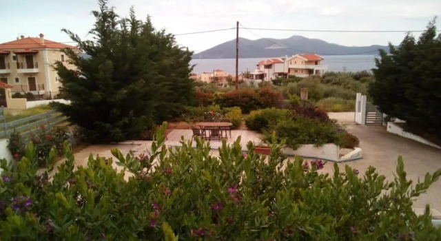 Коттедж ALIVERI FLAT WITH SEA VIEW