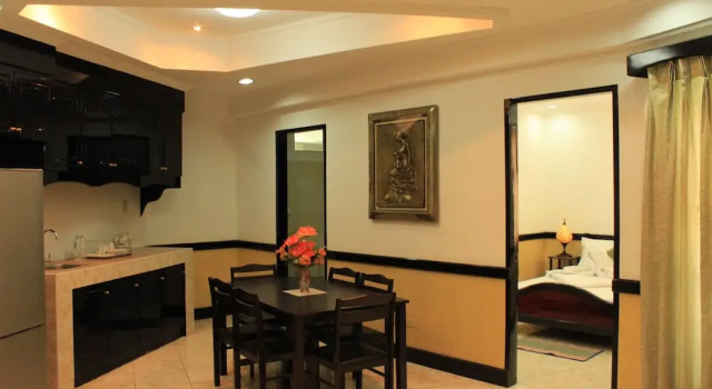 Семейный люкс с балконом Green One Hotel