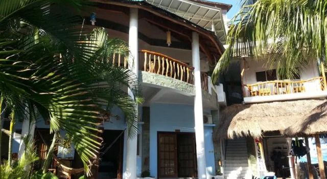 Номер Standard Dolphinbay Beachfront & Dive Resort