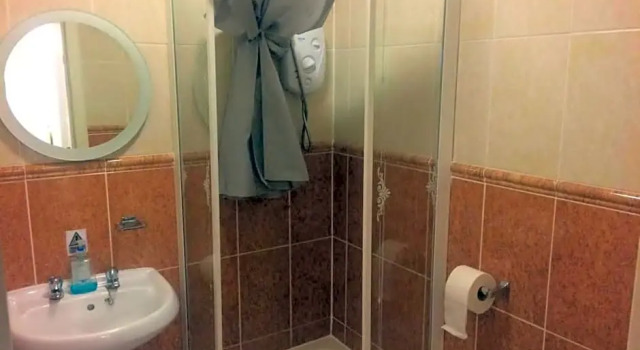 Трёхместный номер Standard Beersbridge Lodge