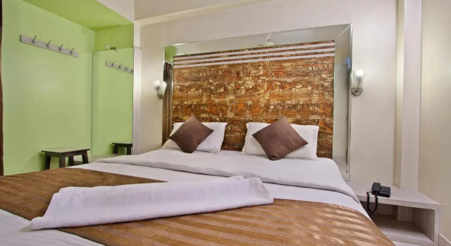 MTR Residency, Book Hotel Hoteller i Mysore med parkering, Parkering