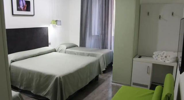 Трёхместный номер Comfort Hotel Seiler