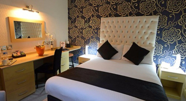 Briardene Hotel, Забронировать Отель Отели Англии с завтраком, Завтраки