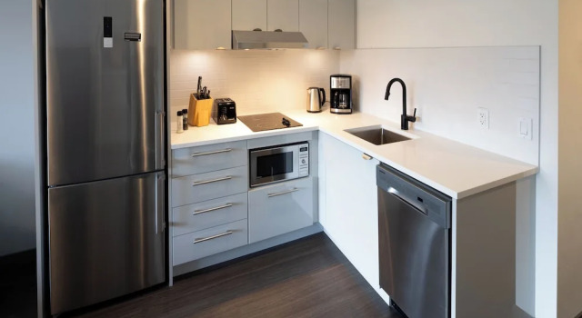 Люкс с 2 комнатами с балконом Revival English Bay, Vancouver