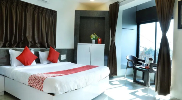 Hotel Anupama Mudras, Забронировать Отель Отели штата Махараштры с завтраком, Завтраки