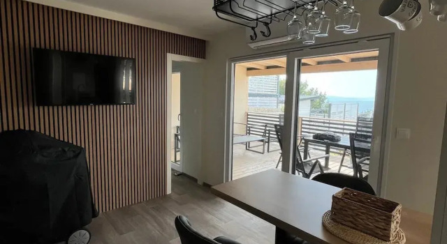 Tranquil Tides Drage Mobile Home With Terrace and Sea View, Забронировать Кемпинг Драге Задарская жупания, рядом с Пляж Оаза Мира