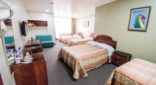 Standard Vierer Zimmer 1 Schlafzimmer Grand Hotel Loja
