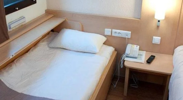 Egg Hotel Gonesse, Varaa Hotelli  