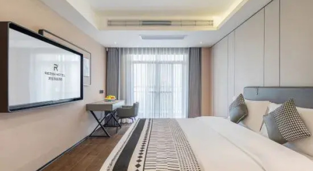 Семейный люкс Runxi Rezen Hotel Xishuangbanna Jinghong