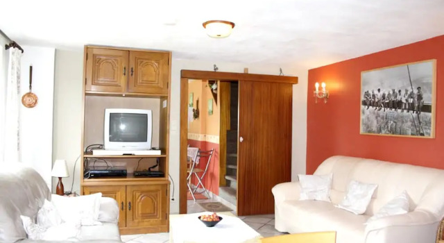 House With 3 Bedrooms in Malmedy, With Furnished Garden and Wifi, Rezervovat Hotel Hotely v Lutych s parkováním, Parkování