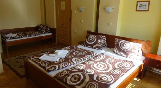 Penzion Janata, Rezerwuj Hotel Hotele w Central Bohemia z parkingiem, Parking