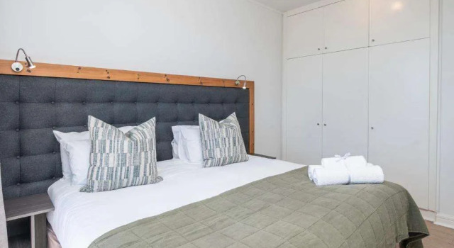 Xenia Aparthotel by Totalstay, Забронировать Апарт-отель Апарт-отели Кейптауна, рядом с MyCiTi Station Adderley Street, Апарт-отель