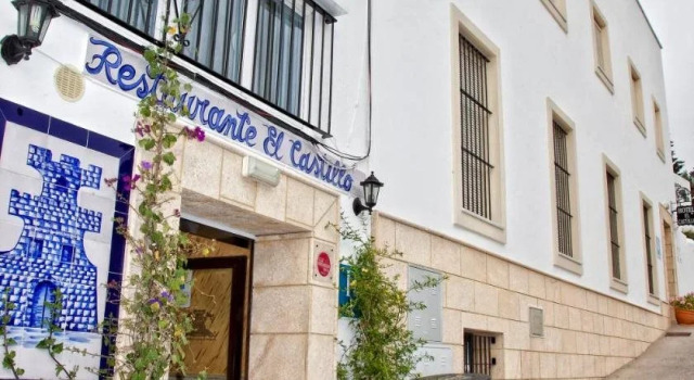 Hotel Restaurante El Castillo, Забронировать Отель Медина-Сидония Los Alcornocales Natural Park, рядом с Museo Arqueológico de Medina Sidonia