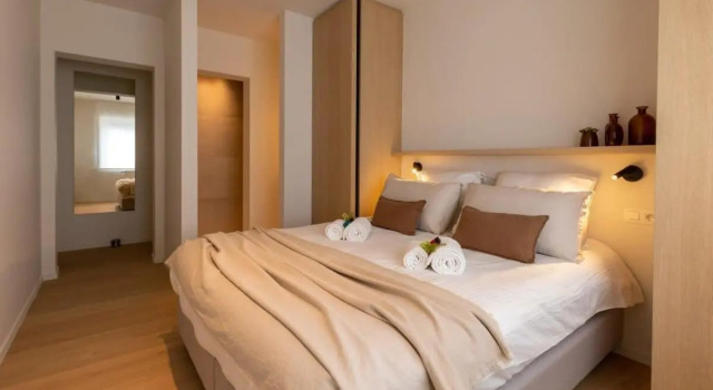 Stunning fully renovated apartment in the shopping street of Knokke with 1 parking, Prenota Appartamento Hotel a Flanders con parcheggio, Parcheggio