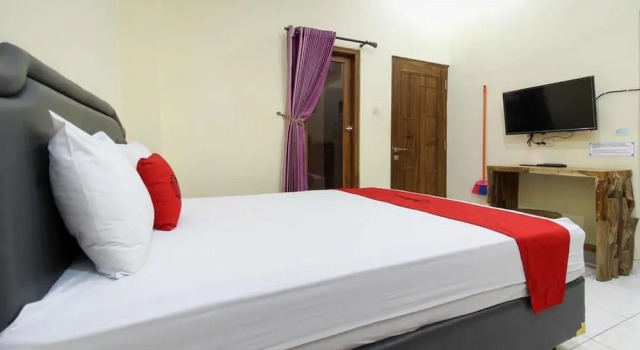 RedDoorz @ Condong Catur 2, Rezerwuj Hotel Sleman Yogyakarta Province