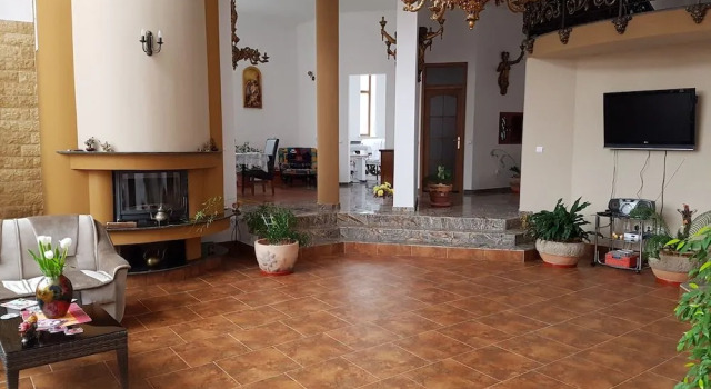 Liz Residence, Забронировать Отель Отели Арджеш с завтраком, Завтраки