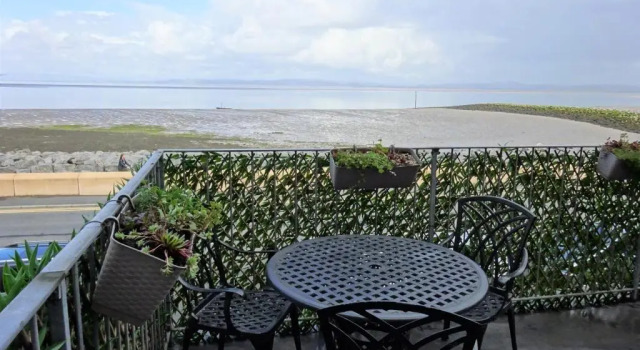 Двухместный номер Standard с балконом Shipping Lanes Hotel