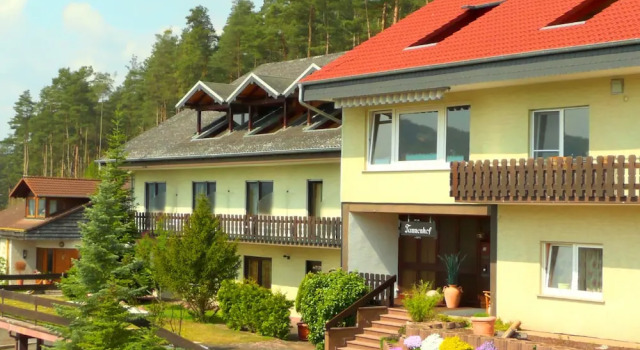 Pension Tannenhof, Забронировать Отель Бузенберг Пфальцский Лес
