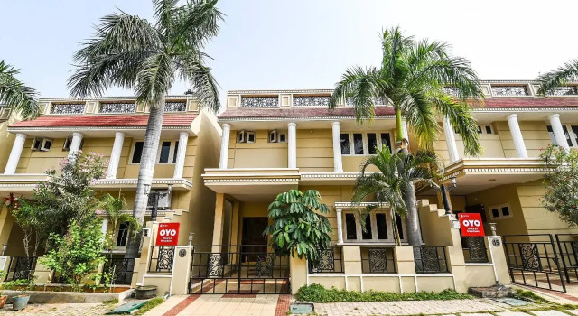 OYO 19752 Maurya Meadows