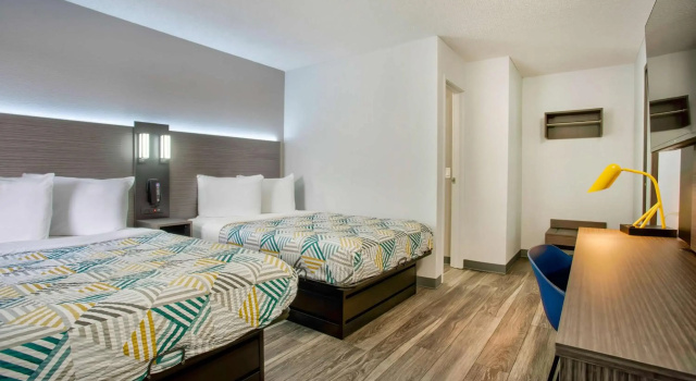Motel 6-Richland, WA - Kennewick, Забронировать Мотель Отели Tri-Cities с парковкой, Парковка