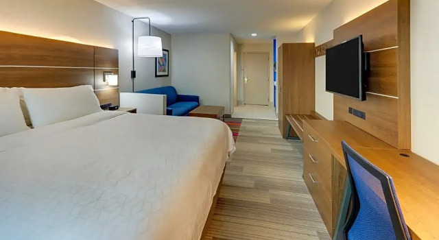 Двухместный люкс c 1 комнатой Holiday Inn Express - Cincinnati North - Monroe by IHG