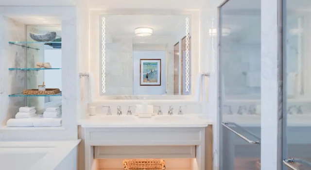 Люкс с красивым видом из окна Surf & Sand Laguna Beach
