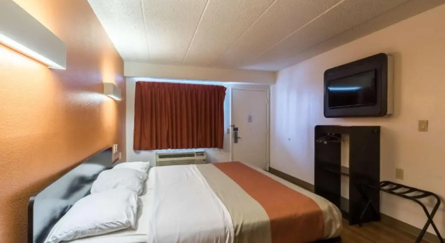 Номер Standard Motel 6-Crawfordsville, IN