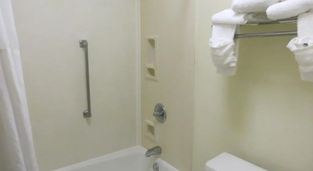 Номер Standard Baymont Inn and Suites - Florence
