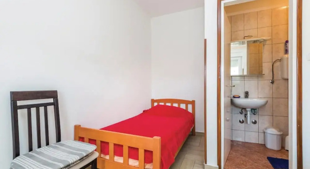 Stunning Home in Kampor With Wifi and 1 Bedrooms, Prenota Hotel Hotel a Isole Quarnerine con parcheggio, Parcheggio