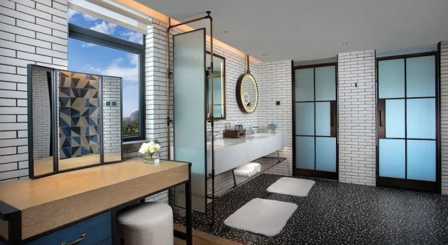 Hotel Indigo Hainan Xiangshui Bay, Book Hotel Hoteller i Lingshui med pool, Swimmingpool