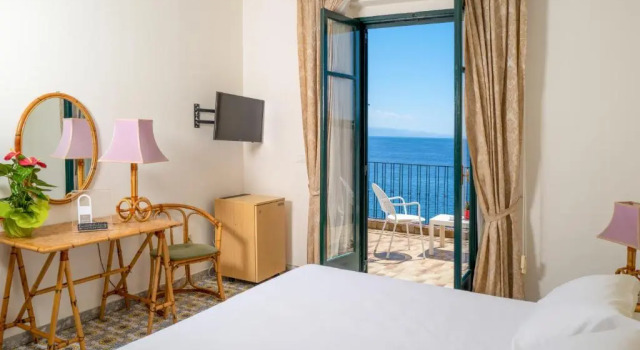 Двухместный номер Superior с видом на море Hotel Lido Mediterranee