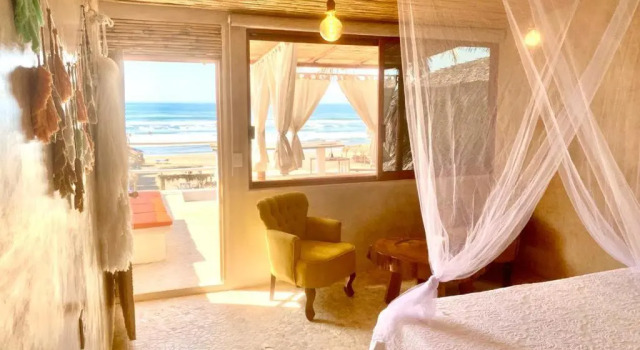 Casa de las Olas Surf & Beach Club