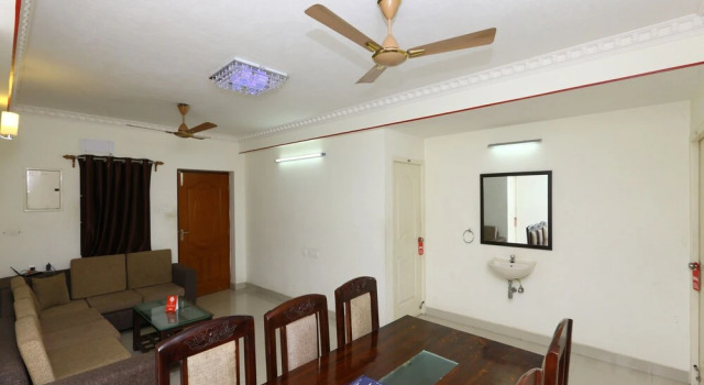 Preetham Nivas By OYO Rooms, Забронировать Отель Отели штата Тамилнада с завтраком, Завтраки