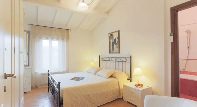 Casa di Dante, Boek Hotel Vicopisano Toscane