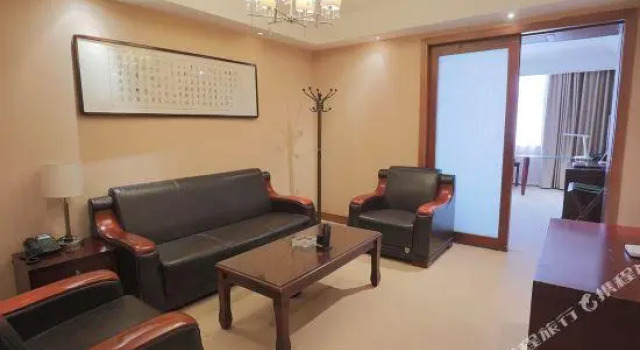 Люкс Superior Mei Yuan Hotel