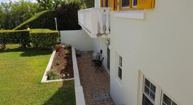 Апартаменты Windsong Guest Apartments