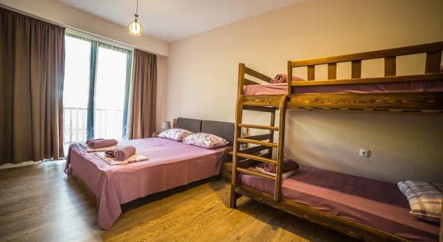 Bakuriani Plaza B-217, Buchen Sie Hotel Hotels in Bakuriani mit Frühstück, Frühstück