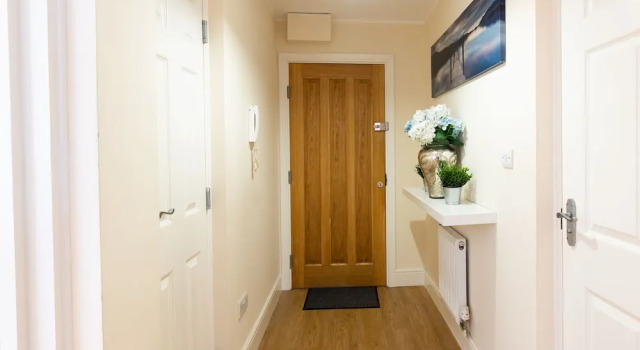 Апартаменты Deluxe с видом на город Velvet 1-bedroom Apartment With Balcony, Hoddesdon