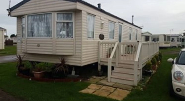 Caravan - Sleeps 8 - Pets Ok - Parking - Site Pool