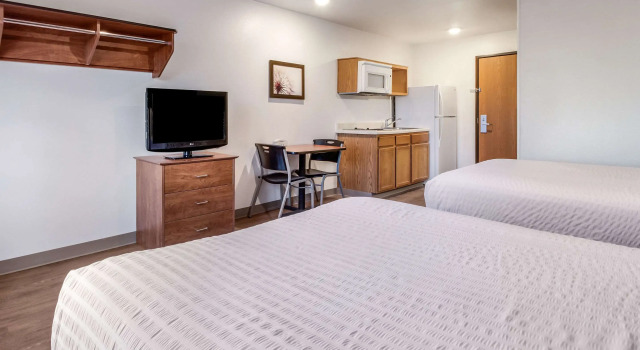 Четырёхместный номер Standard WoodSpring Suites Houston Baytown