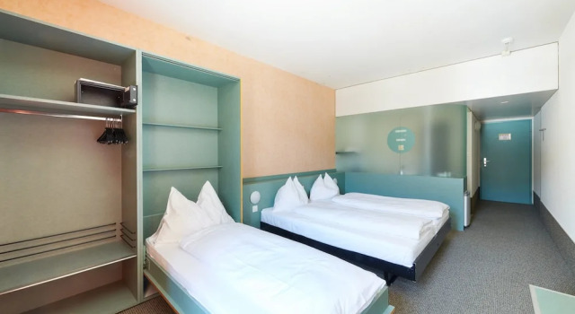 Четырёхместный номер Standard Hotel City am Bahnhof