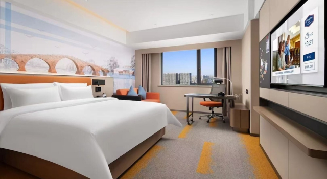 Economy Zimmer Hampton