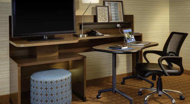 Четырёхместный номер Standard Fairfield Inn & Suites by Marriott Hendersonville Flat Rock