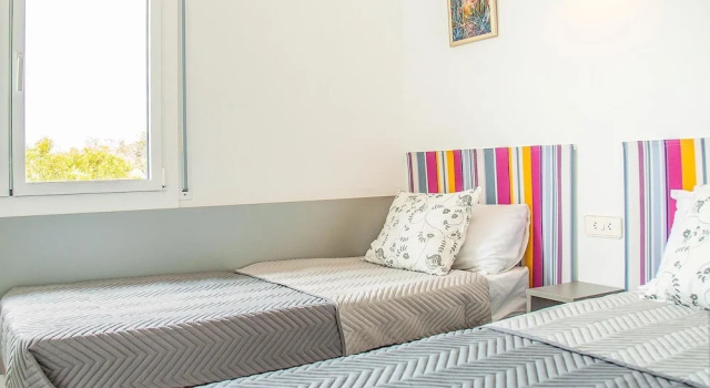 Spacious Holiday Home in Torroella de Montgrí With Swimming Pool, Buchen Sie Hotel Tor Katalonien