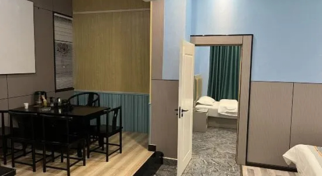 Трёхместный семейный люкс Gaoxifeng Hotel Luxi