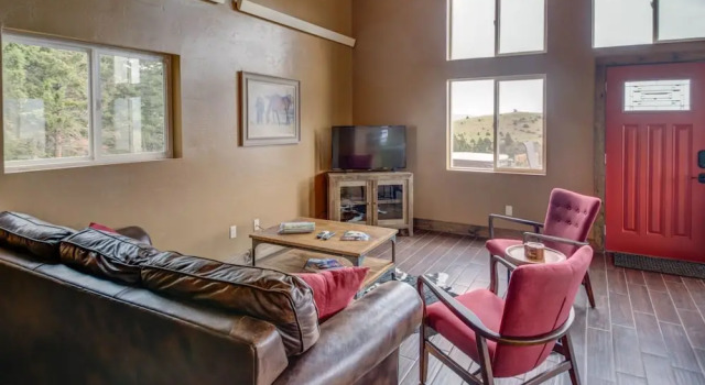 PV - Paradise Valley Retreat, Buchen Sie Hotel Emigrant 
