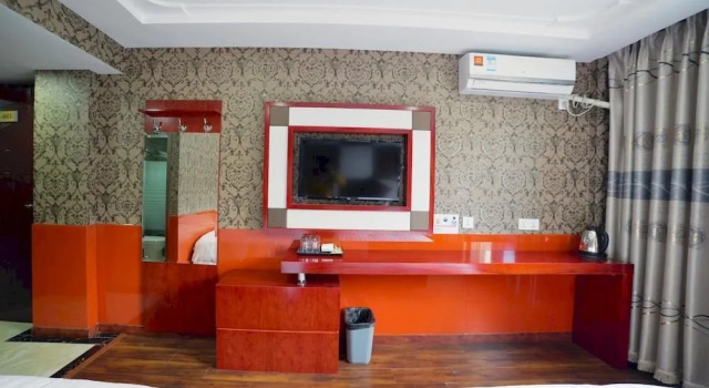 Guanhu Holiday Hotel, Забронировать Отель Отели Шанчэн 3 звезды, 3*