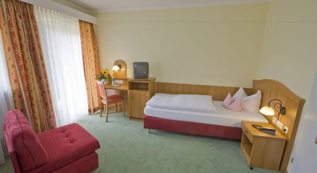 Hotel BEER Gesundheit, Boek Hotel Hotels in German Alps met zwembad, Zwembad