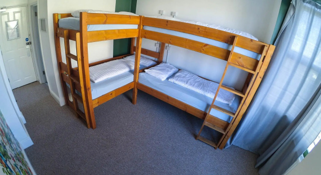 Четырёхместный номер Standard Reef Lodge